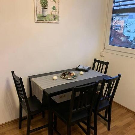Charmante Wohnung In St. Peter. Graz Kültér fotó